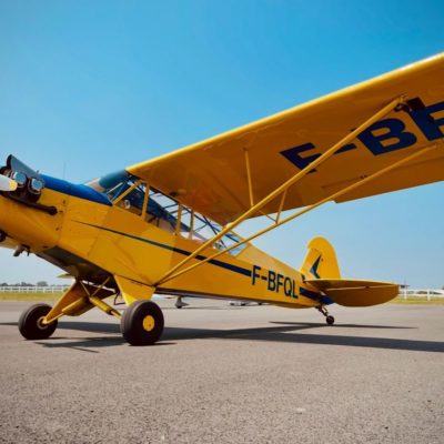 Avion ancien Piper J3